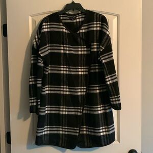 Kaari Blue XL lightweight mid length black and white cape style coat.